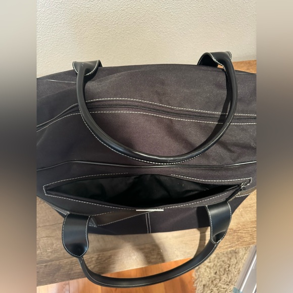 Givenchy Parfums Black Weekend Bag - Picture 2 of 5